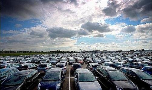 國家執(zhí)行節(jié)能減排 對新能源汽車扔持鼓勵態(tài)度