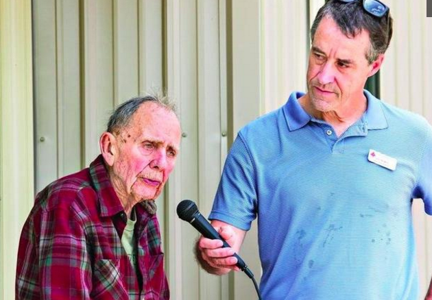 美國老人買股票翻了2000倍，從零開始學炒股學會