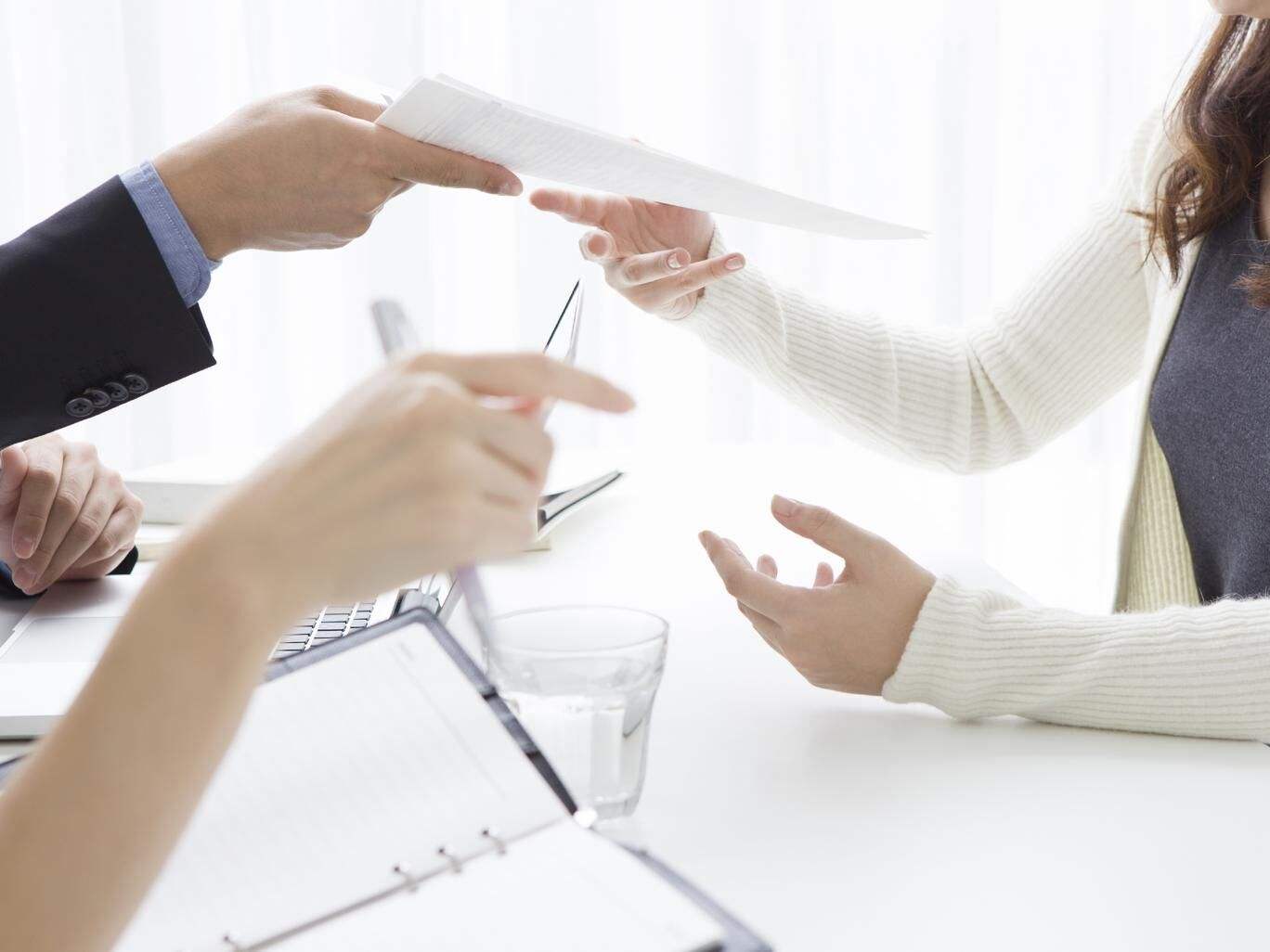 “炸群”!有平臺該離場 有牌照更值錢！