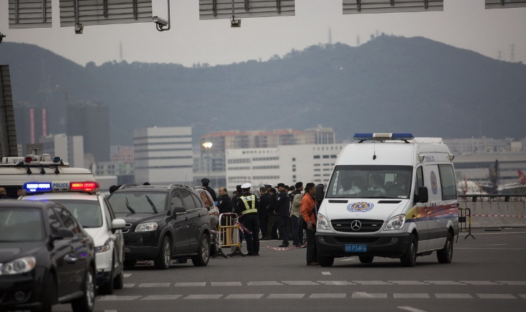 奔馳車失控持續發酵：陷入多項法律責任