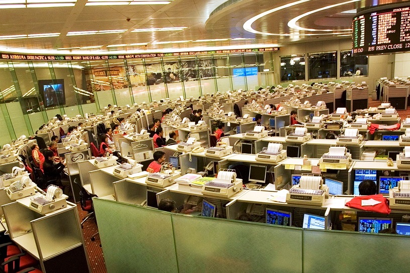 港股盤前——風(fēng)高浪急 氣氛極淡