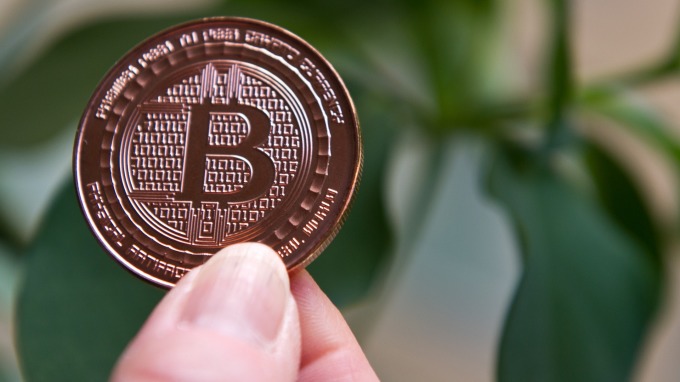 <b>SEC駁回9支比特幣ETF申請(qǐng)數(shù)位貨幣整體下挫</b>