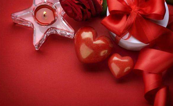 鴿派票委罕見“放鷹”：美聯儲不貿然連降息