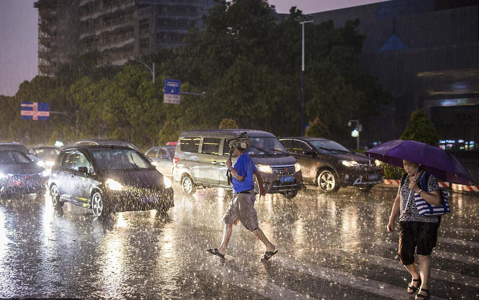 強臺風天鴿直撲華南　廣東香港澳門嚴陣迎戰