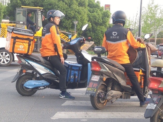 無錫上演外賣大戰:全城點外賣 送餐員日賺逾千 無錫上演外賣大戰:全城點外賣 送餐員日賺逾千