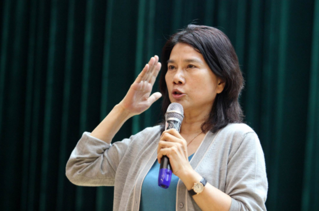 董明珠：銀隆“就是窟窿”！