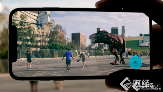 <b>iPhone X定義手機未來10年 蘋果安卓之戰好戲還在后頭</b>