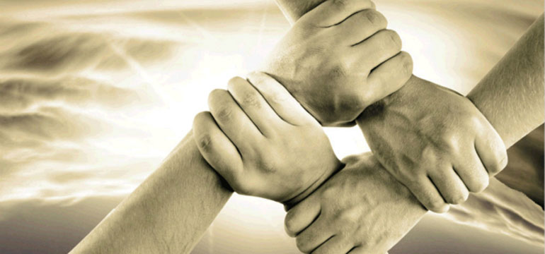 施進格:9.6黃金反彈欲上千二,午間黃金操作建議